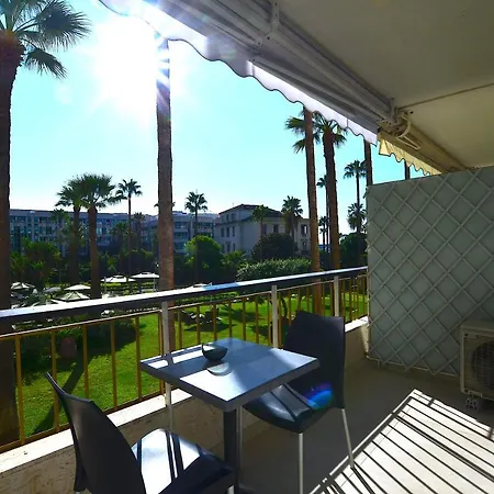 Studio Cannes Grand Hotel Cormoran Avec Terrrasse